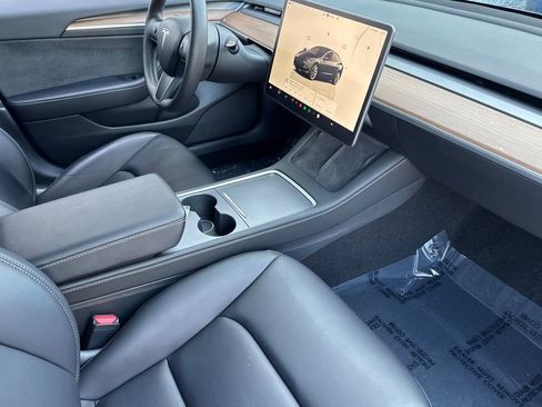 Used 2023 Tesla Model 3 Standard Range image 14