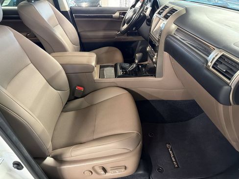 Used 2020 Lexus GX 460 Premium w/ Premium Package AWD/4WD image 26