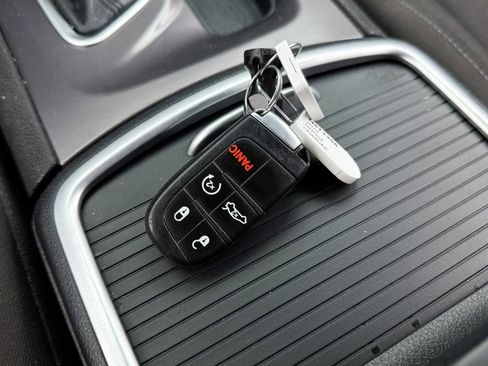 Used 2022 Dodge Charger R/T image 39