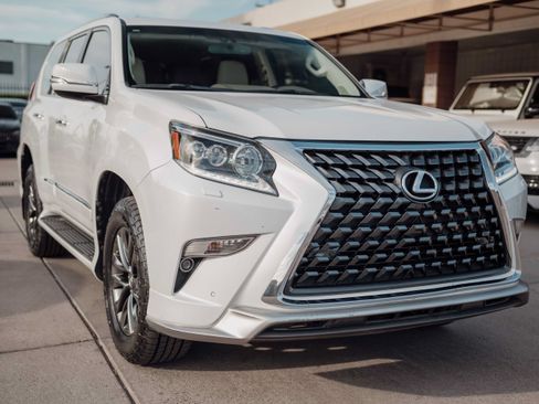 Used 2019 Lexus GX 460 Premium AWD/4WD image 4