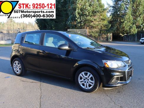 Used 2020 Chevrolet Sonic LT FWD image 11