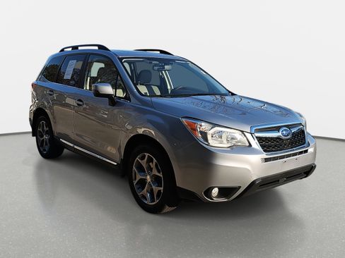 Used 2015 Subaru Forester 2.5i Touring w/ Eyesight & Navigation System image 3