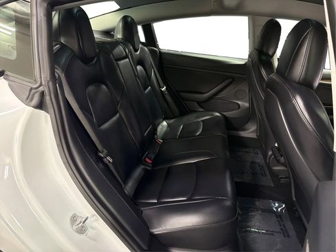 Used 2022 Tesla Model 3 image 27