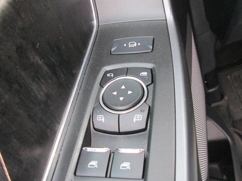 Used 2024 Ford F250 Lariat AWD/4WD image 16