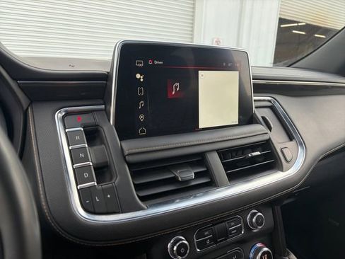 Used 2023 GMC Yukon XL AT4 w/ AT4 Premium Package image 10