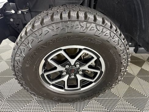 Certified 2024 Jeep Wrangler Unlimited Rubicon AWD/4WD image 11