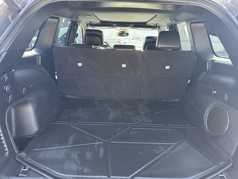 Used 2021 Jeep Grand Cherokee Limited RWD image 18