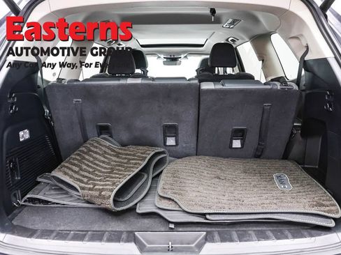 Used 2023 Subaru Ascent Onyx Edition AWD/4WD image 9