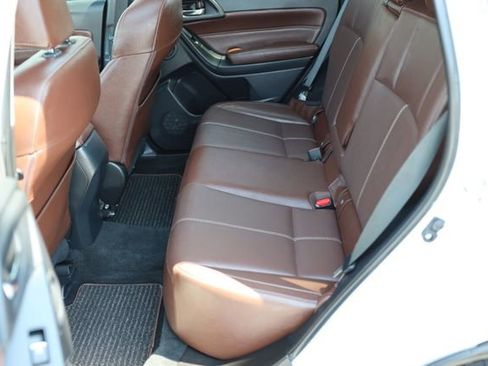 Used 2018 Subaru Forester 2.5i Touring w/ Popular Package #2 AWD/4WD image 46