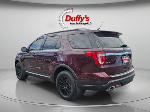 Used 2018 Ford Explorer XLT w/ Equipment Group 201A AWD/4WD image 18