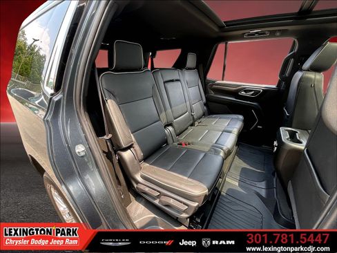 Used 2021 GMC Yukon SLT w/ SLT Premium Package AWD/4WD image 24