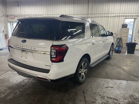 Used 2024 Ford Expedition Max Limited image 3