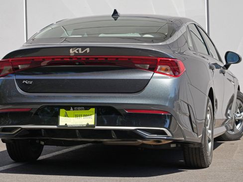 Used 2022 Kia K5 LXS FWD image 4