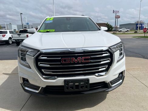 Used 2022 GMC Terrain SLT AWD/4WD image 2