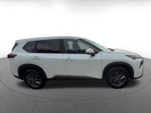 Used 2026 Nissan Rogue SV FWD image 16
