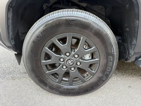 Used 2025 Toyota 4Runner SR5 AWD/4WD image 4
