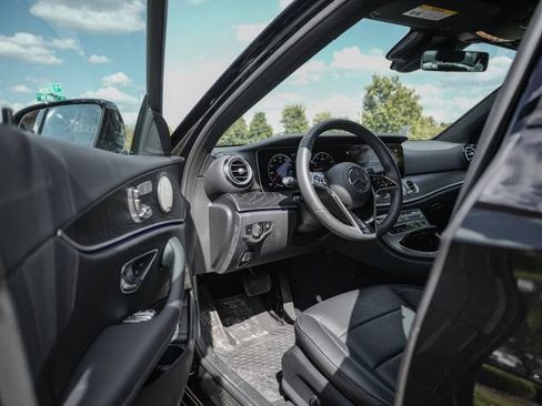 Certified 2023 Mercedes-Benz E 350 4MATIC Sedan image 15
