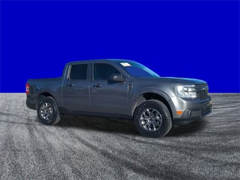 Certified 2022 Ford Maverick XLT w/ Equipment Group 300A Standard image 2