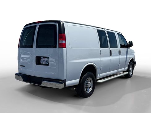 Used 2023 Chevrolet Express 2500 w/ Driver Convenience Package RWD image 5