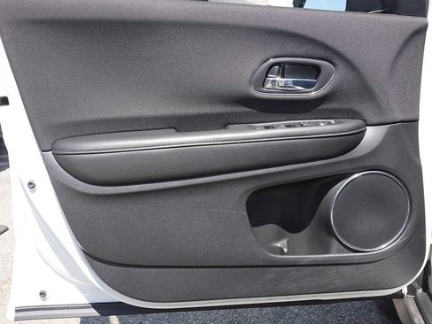 Used 2021 Honda HR-V EX image 22