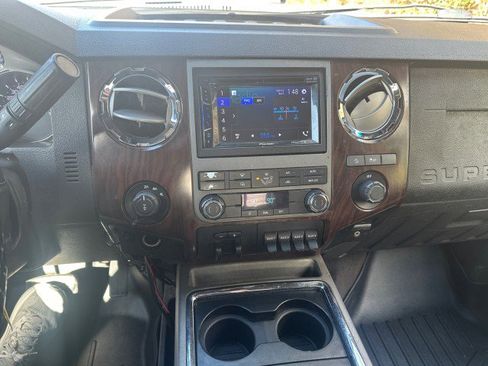 Used 2011 Ford F250 Lariat w/ FX4 Off Road Pkg image 14