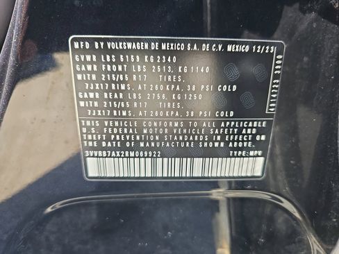 Used 2024 Volkswagen Tiguan S image 34