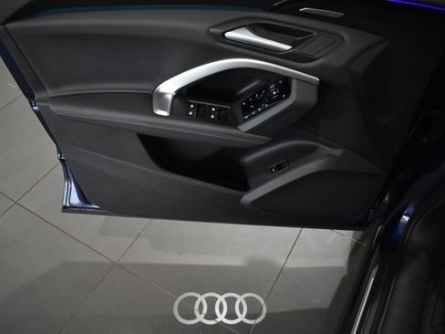 Used 2025 Audi Q5 Premium w/ Premium Plus AWD/4WD image 33