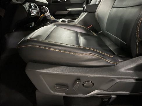 Used 2022 Ford Bronco Badlands image 18