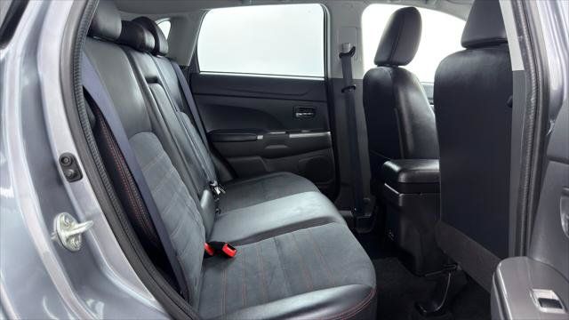 Used 2025 Mitsubishi Outlander Sport SE AWD/4WD image 17