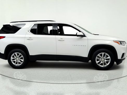Certified 2021 Chevrolet Traverse LT FWD image 6