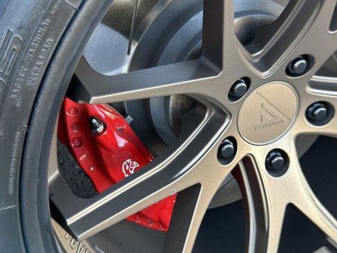 Used 2016 Dodge Challenger SRT Hellcat image 4