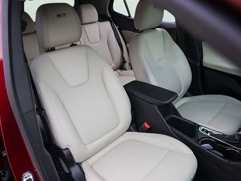 Used 2024 Buick Encore GX Sport Touring w/ Comfort Package FWD image 32