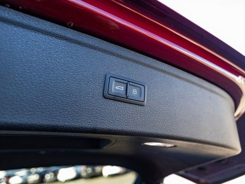 Used 2019 Audi Q5 2.0T Premium Plus w/ Premium Plus Package image 31