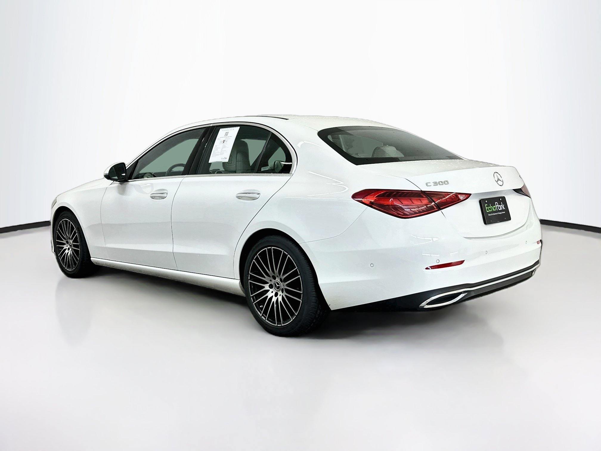 Used 2025 Mercedes-Benz C 300 4MATIC Sedan image 5
