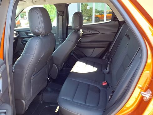 Used 2022 Chevrolet TrailBlazer LT w/ Sun and Liftgate Package AWD/4WD image 14
