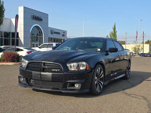 Used 2012 Dodge Charger SRT8 w/ Adaptive Cruise Control Group RWD image 8
