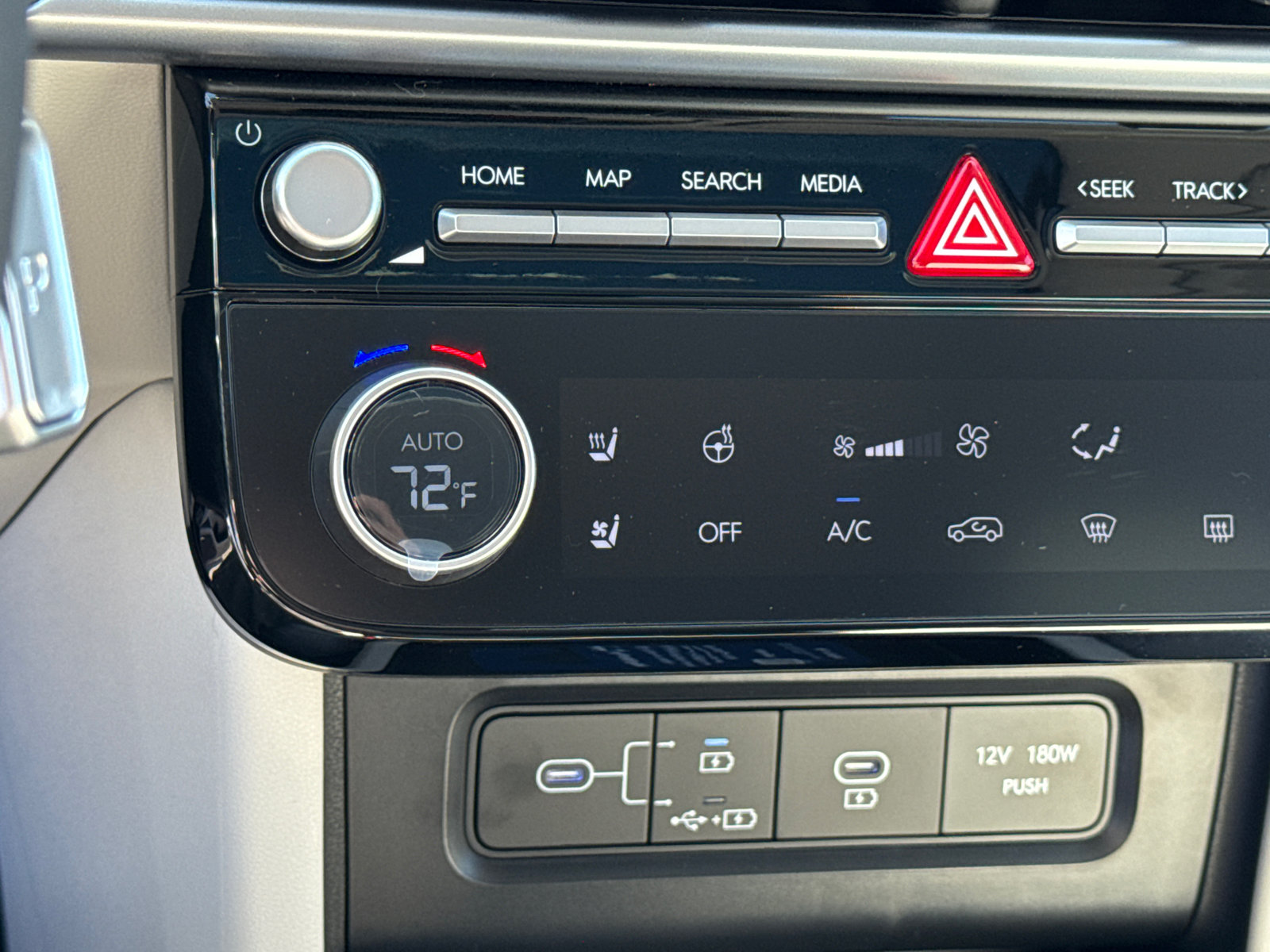 New 2026 Hyundai Tucson Limited FWD image 25