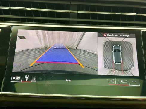 Used 2025 Audi Q8 Premium Plus image 15