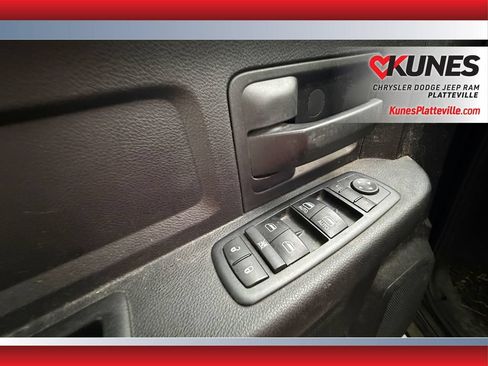 Used 2016 RAM 2500 Tradesman w/ Chrome Appearance Group AWD/4WD image 18