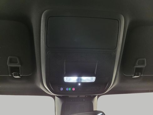 Used 2025 Chevrolet Equinox LT image 18