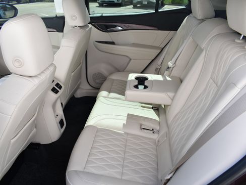 Used 2021 Buick Envision Avenir image 25