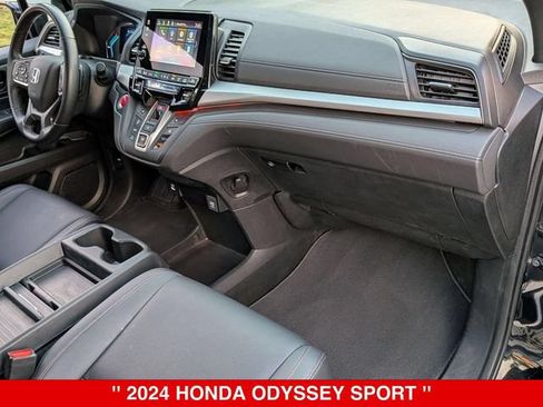 Used 2024 Honda Odyssey Sport image 37