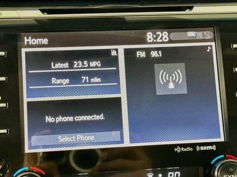 Used 2019 Toyota Camry XLE FWD image 33
