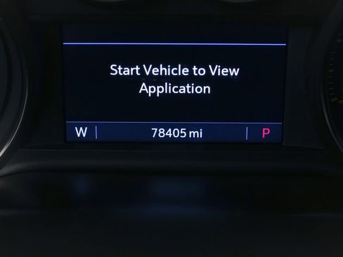 Used 2021 Chevrolet Silverado 1500 LT Trail Boss w/ Convenience Package II AWD/4WD image 19