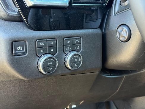 New 2026 GMC Sierra 1500 SLT w/ SLT Premium Plus Package image 18