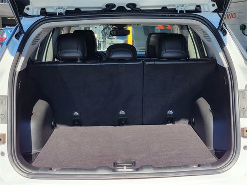 Used 2022 Jeep Compass Limited image 20