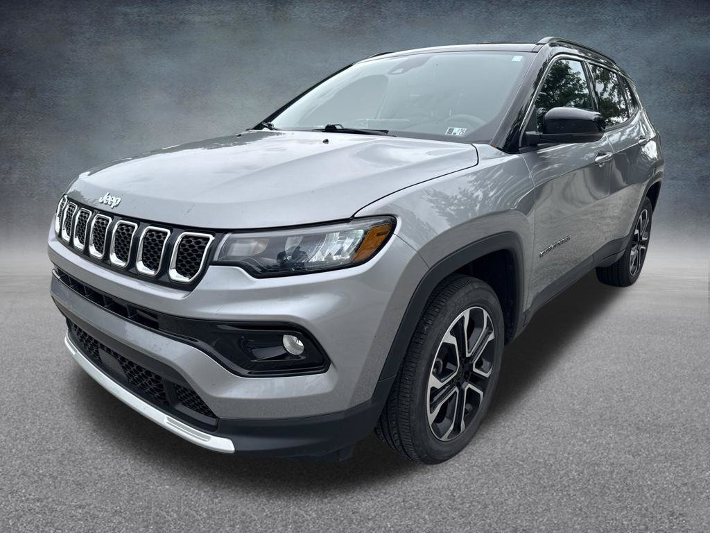 Used 2023 Jeep Compass Limited AWD/4WD image 2