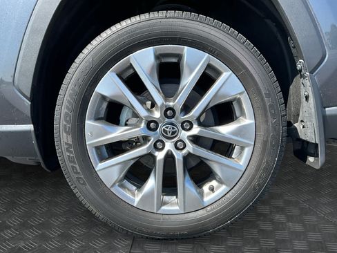 Used 2023 Toyota RAV4 XLE Premium AWD/4WD image 14
