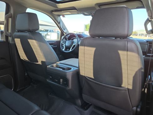 Used 2024 Chevrolet Silverado 1500 LT Trail Boss w/ Convenience Package II AWD/4WD image 16