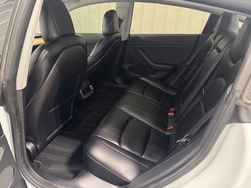 Used 2021 Tesla Model 3 Long Range image 15